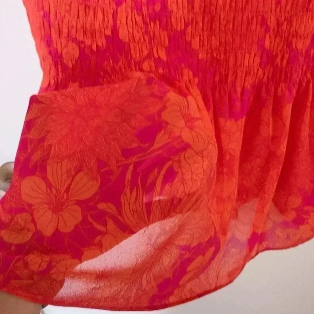 Floral Print Flowy Peplum Sleeveless Top - Picture 10 of 12
